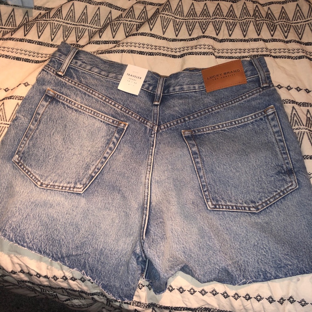Lucky brand shorts - Picture 1 of 2